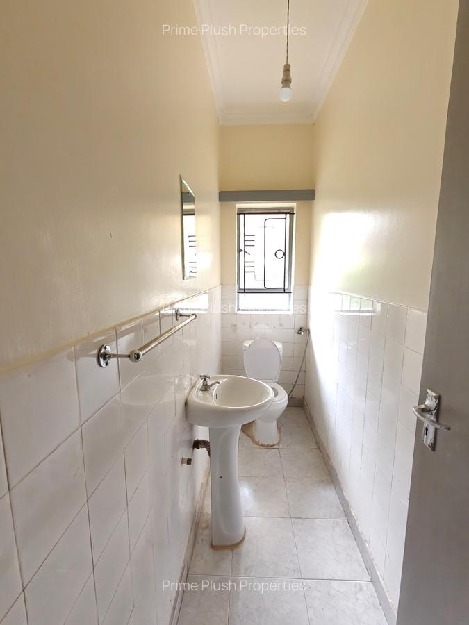 4 Bed House with Staff Quarters in State House - 10