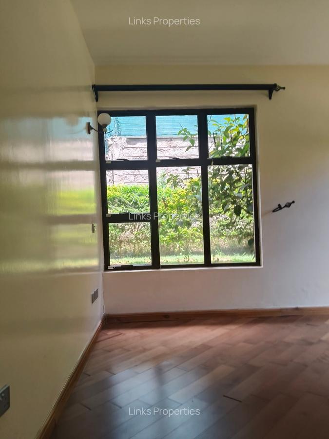 4 Bed Townhouse with En Suite at Karen - 8