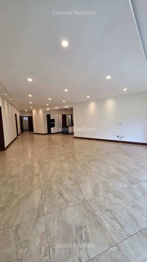4 Bed Apartment with En Suite at City Drive - 4
