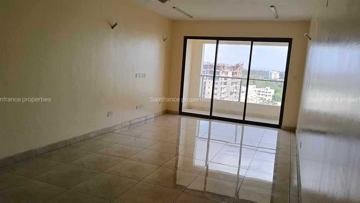 1 Bed Apartment with En Suite at 3Rd Avanue - 8