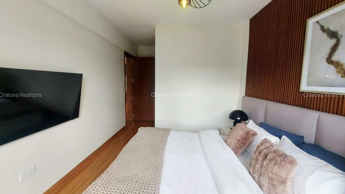 2 Bed Apartment with En Suite at Riverside Drive - 5