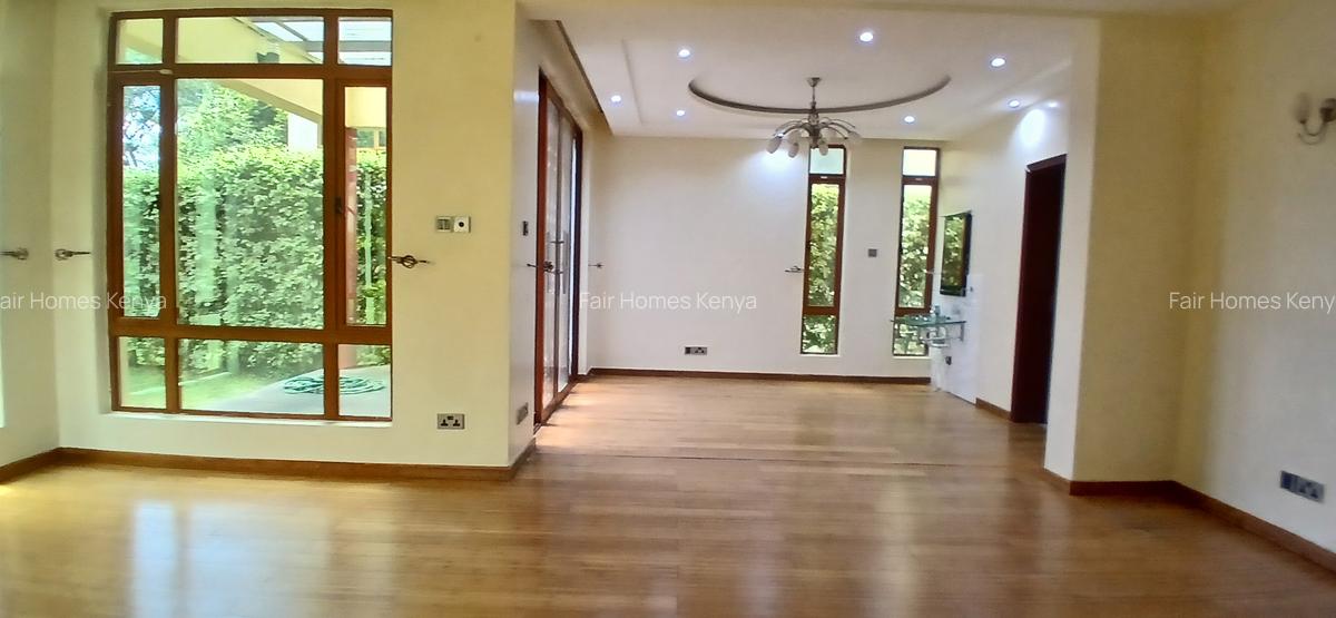 5 Bed Townhouse with En Suite at Lavington Green - 20