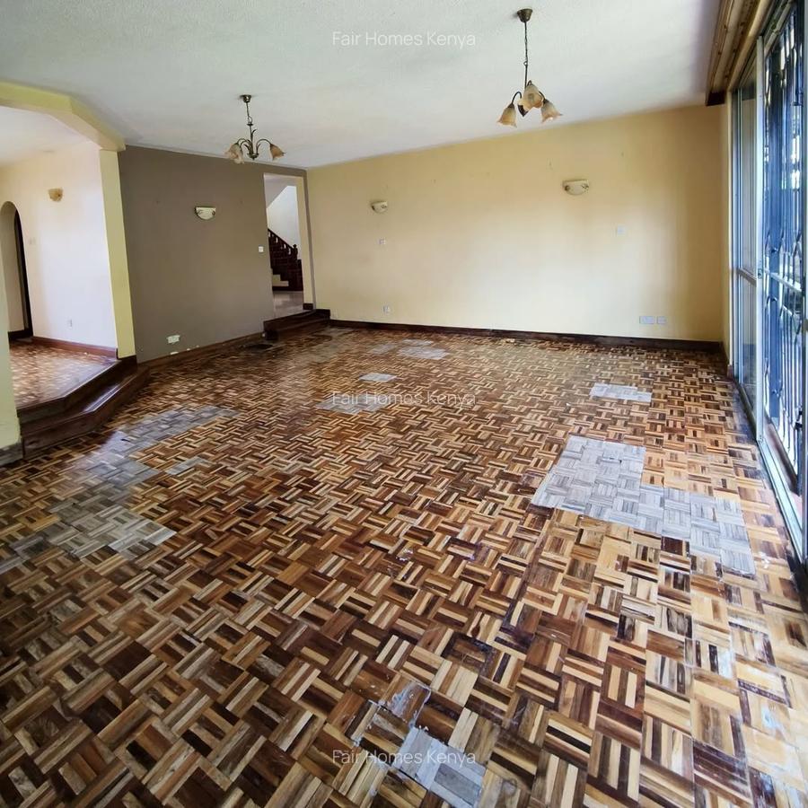 4 Bed Townhouse with En Suite at Apple Cross Road - 3