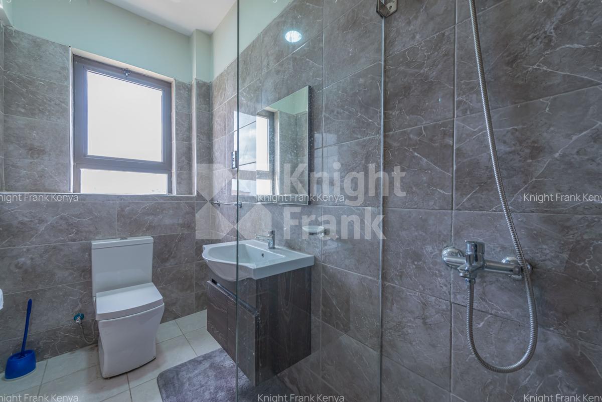 3 Bed Apartment with Swimming Pool at Rosewood Park - 8