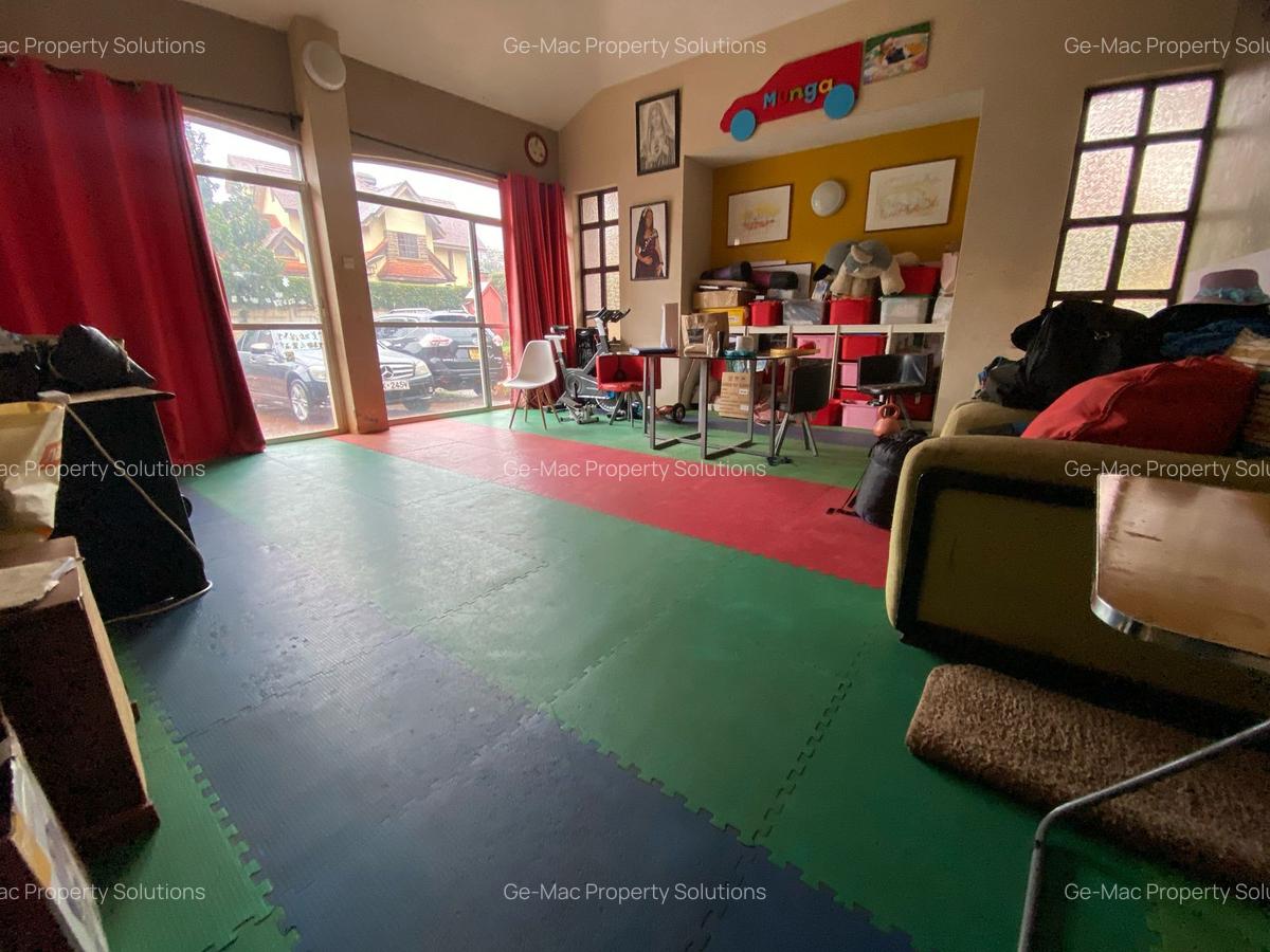 4 Bed House with En Suite in Runda - 7