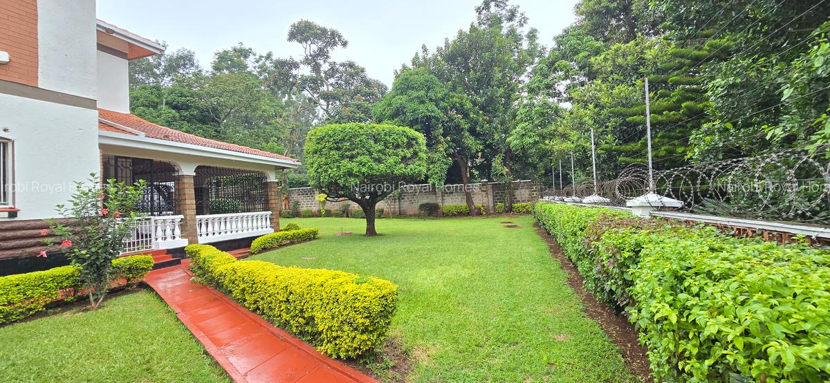 5 Bed House with En Suite at Rosslyn Road - 8