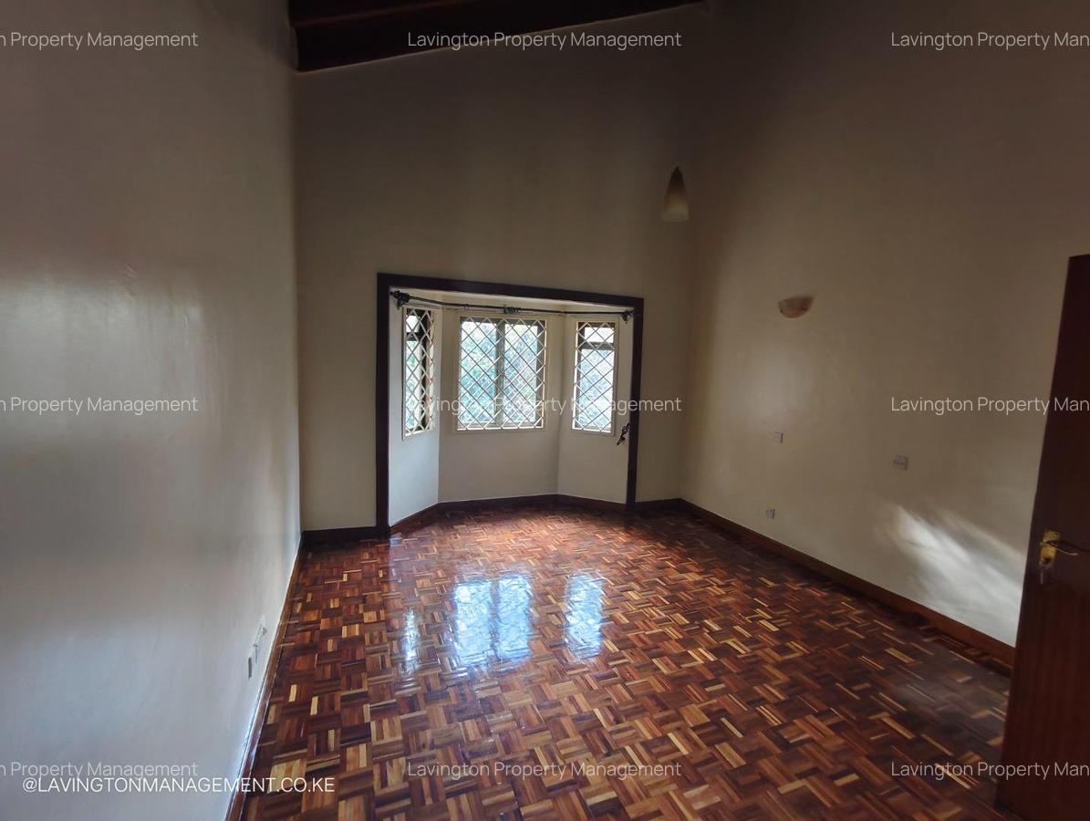 4 Bed Townhouse with En Suite at Lavington Green - 14