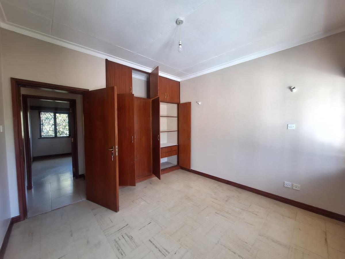 4 Bed House with Staff Quarters in Kitisuru - 9