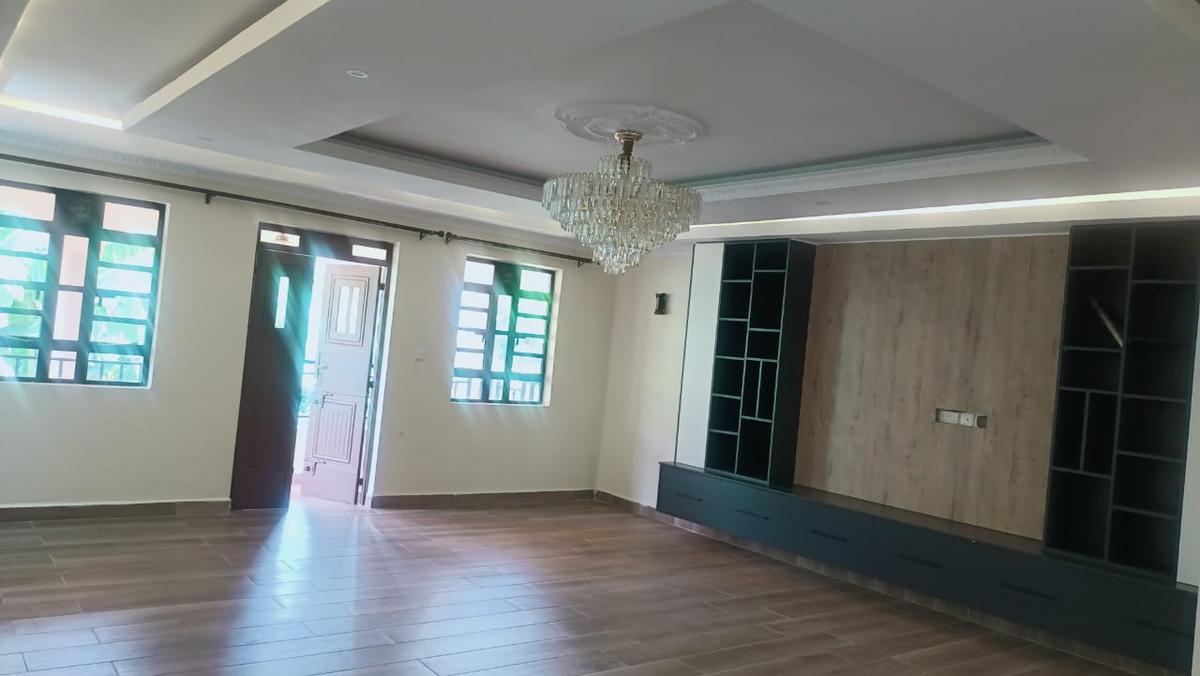 6 Bed Townhouse with En Suite in Kitisuru - 11