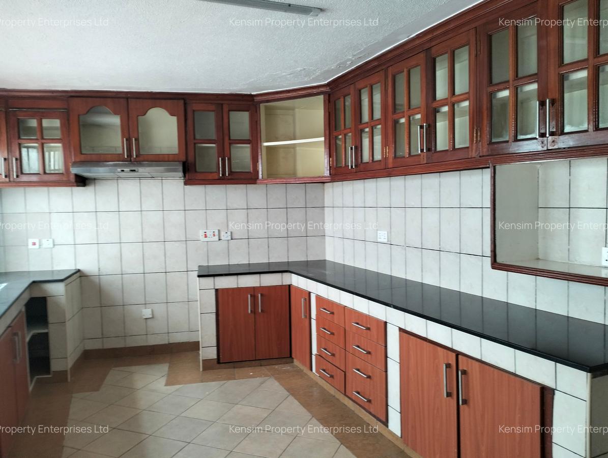 4 Bed Townhouse with En Suite in Westlands Area - 7