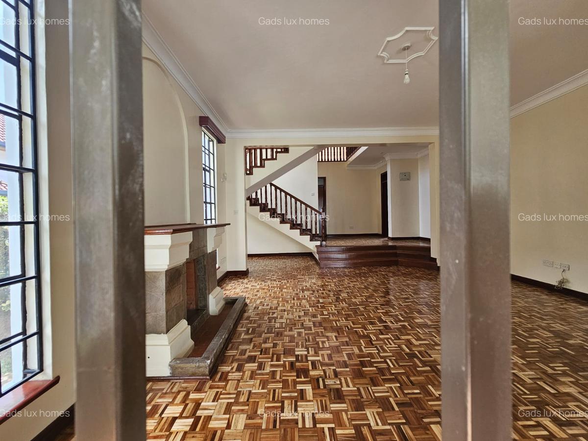 4 Bed Villa with En Suite at Kaputei - 4