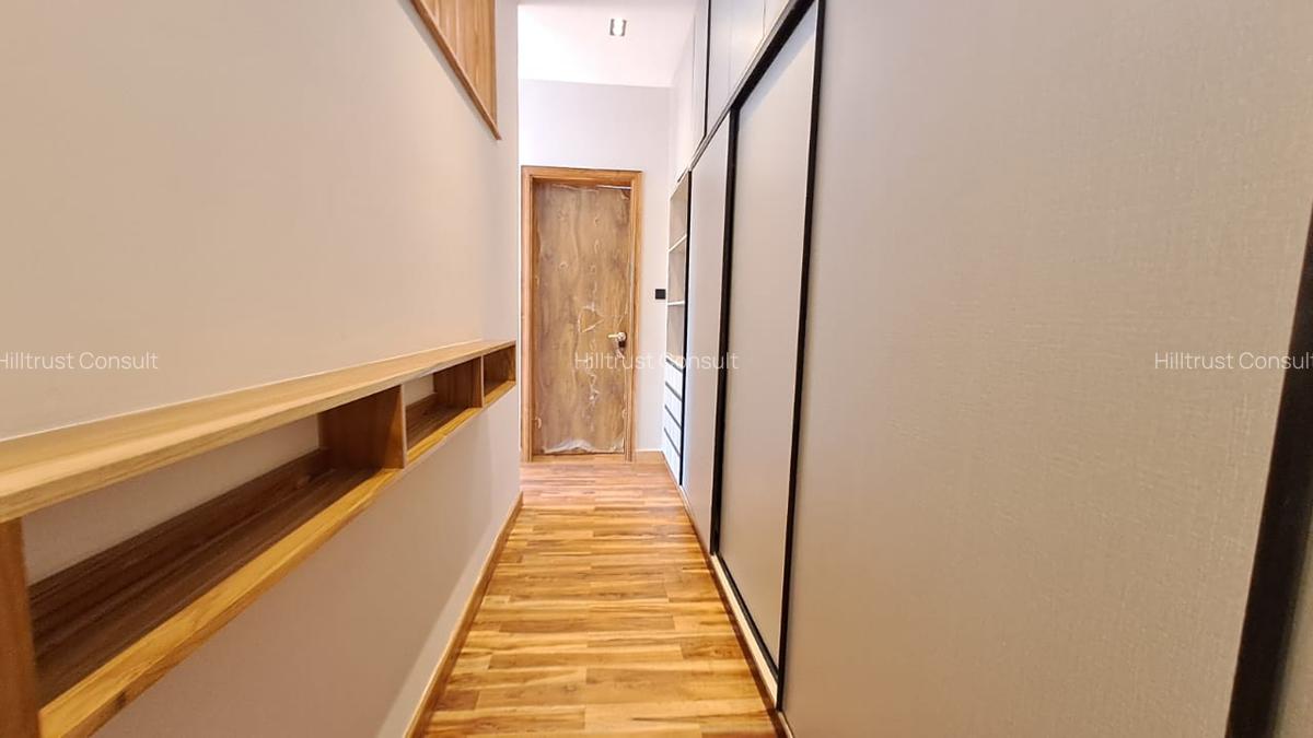 4 Bed House with En Suite in Loresho - 4