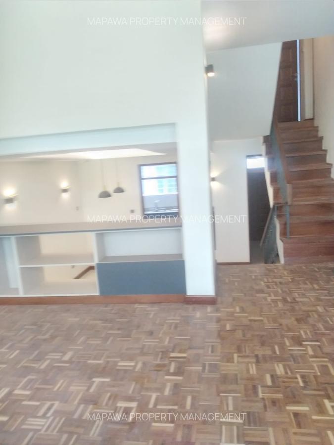 4 Bed Townhouse with En Suite in Westlands Area - 15