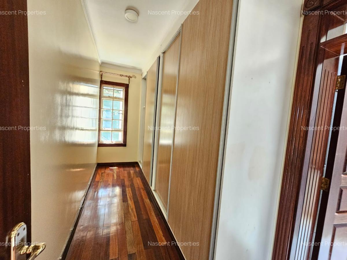 4 Bed Townhouse with En Suite in Kyuna - 5