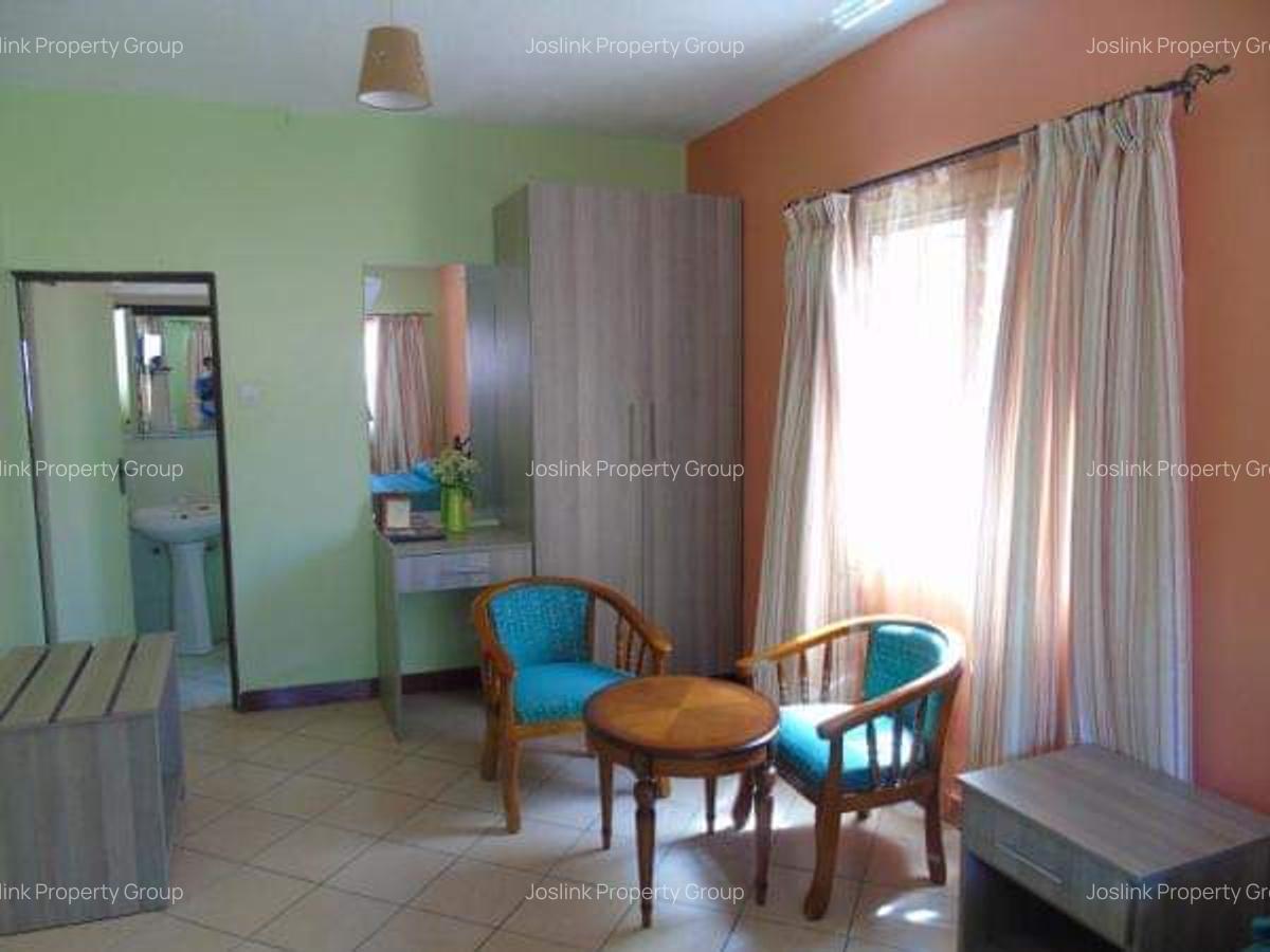 Serviced 3 Bed Apartment with En Suite in Nyali Area - 7