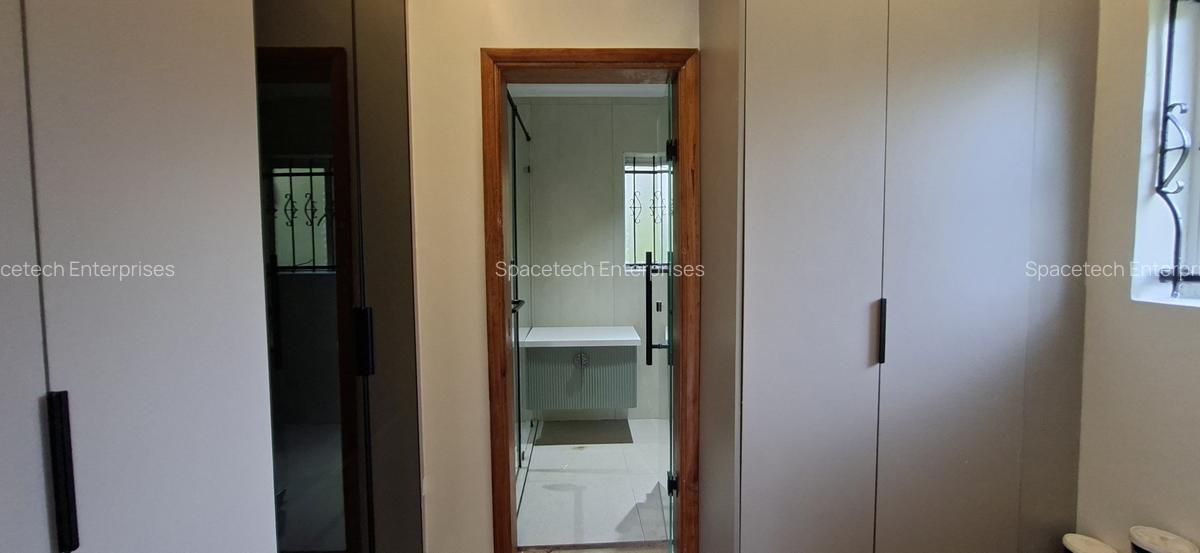 4 Bed House with En Suite in Muthaiga - 17