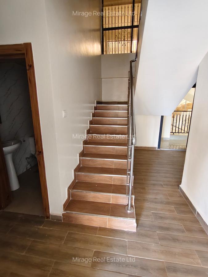 5 Bed Apartment with Staff Quarters in Parklands - 17