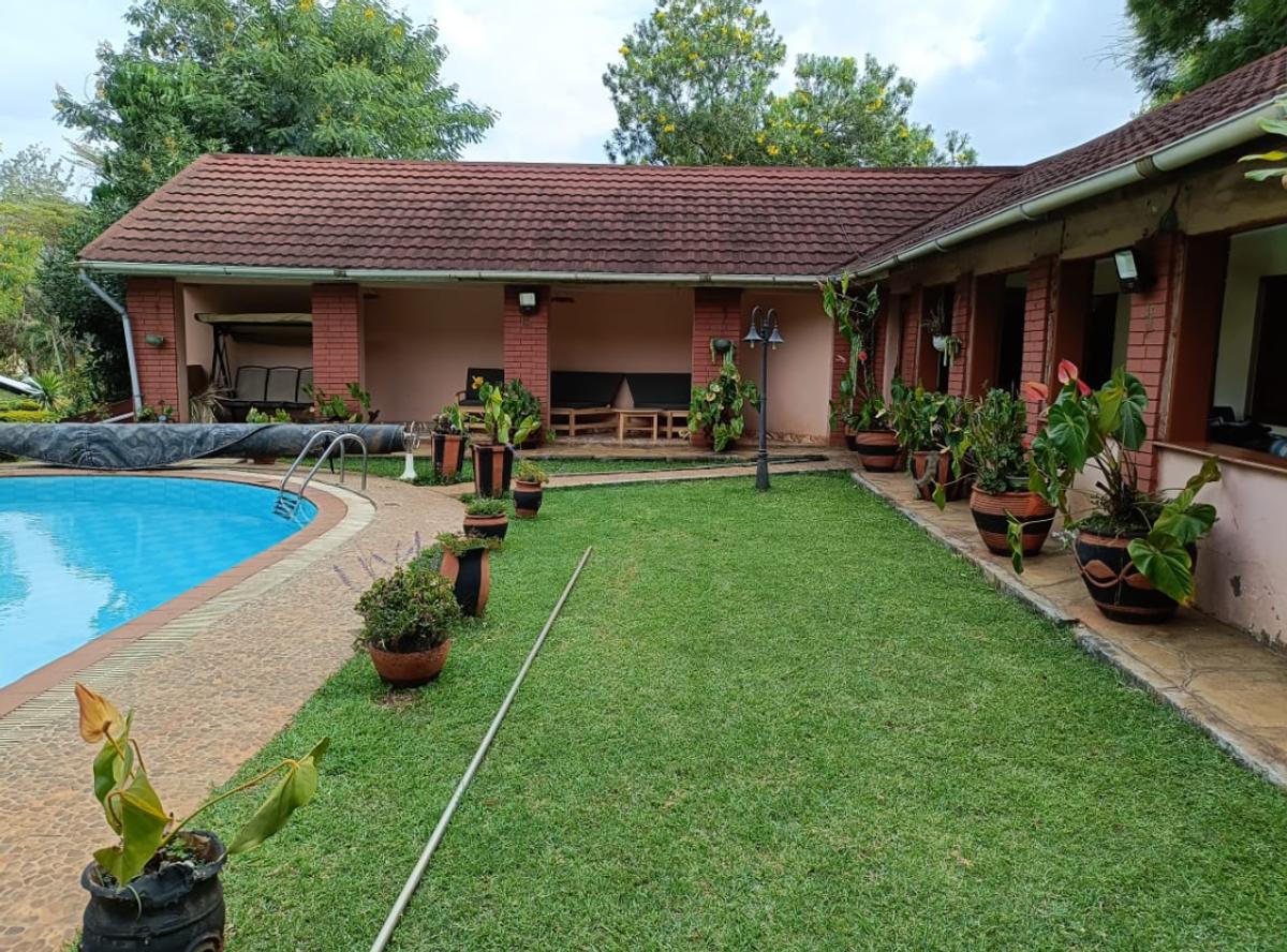 4 Bed House with En Suite at Old Runda - 10