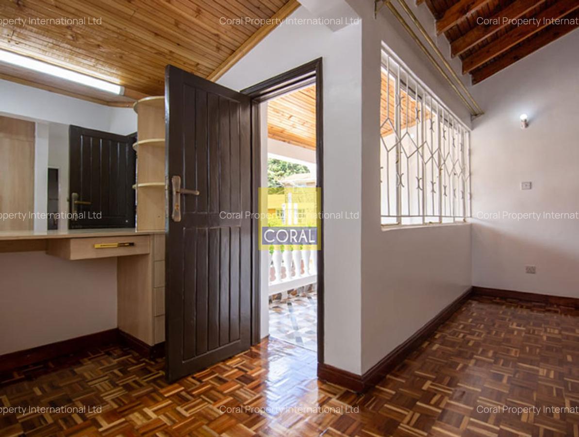 4 Bed Townhouse in Lavington - 18