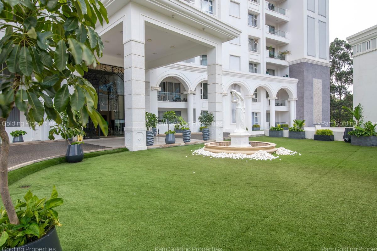 2 Bed Apartment with En Suite in Parklands - 15