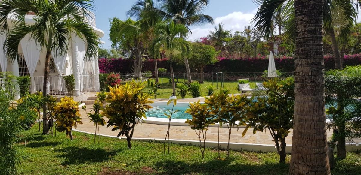 4 Bed House with En Suite at Malindi - 13