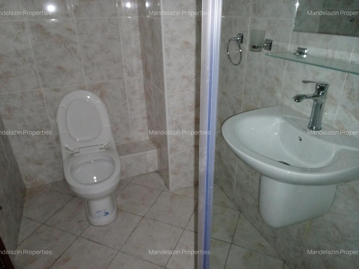 2 Bed Apartment with En Suite at School Lane - 13