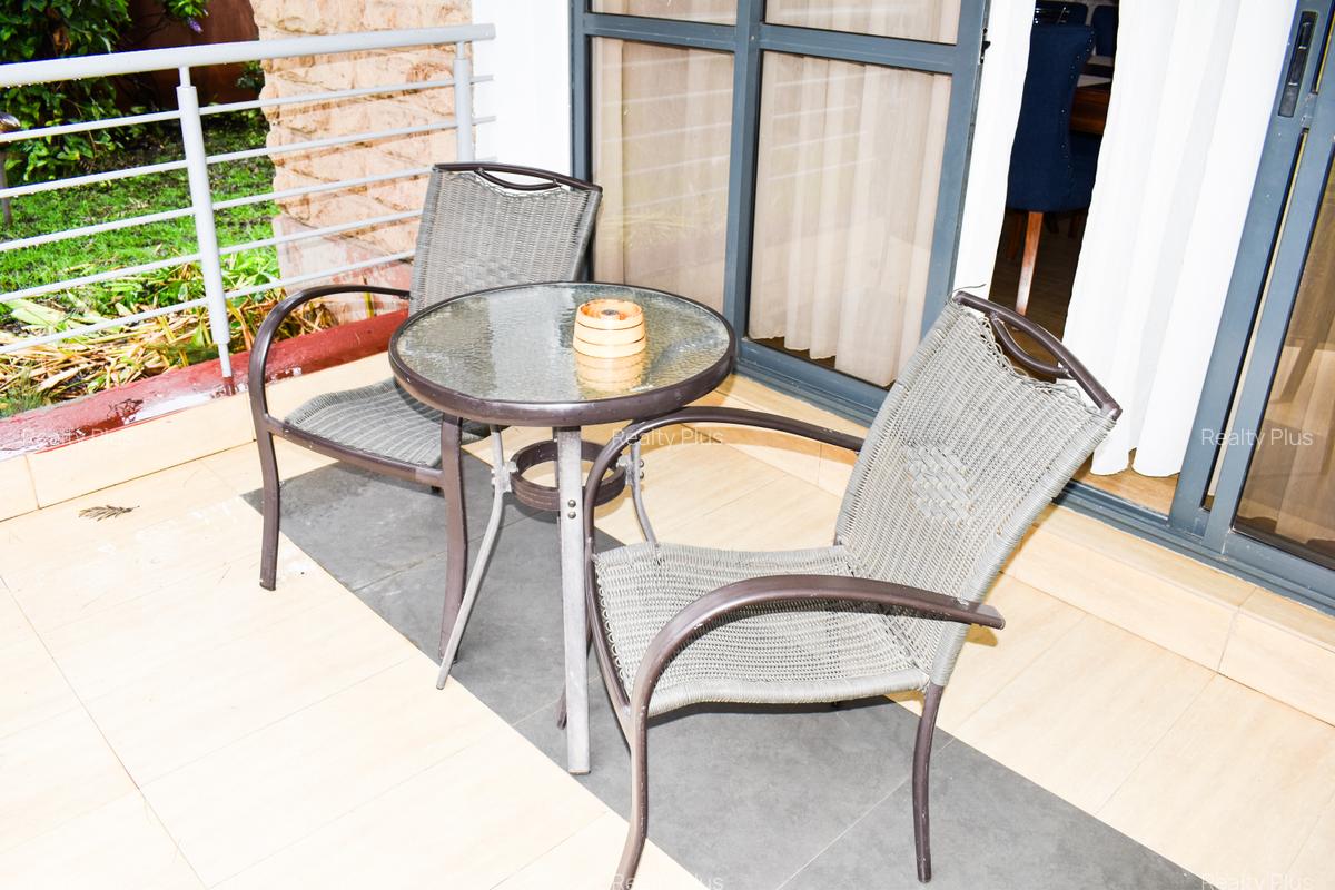 Serviced 2 Bed Apartment with En Suite at Dennis Pritt Road - 6