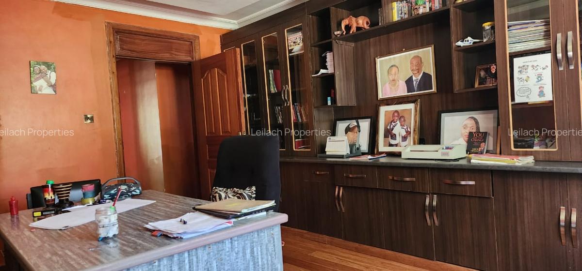 6 Bed House with En Suite in Karen - 8