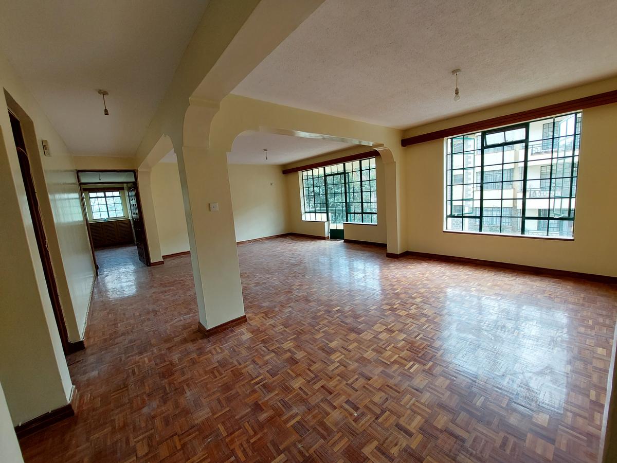 3 Bed Apartment with En Suite at Mbaazi Avenue - 10