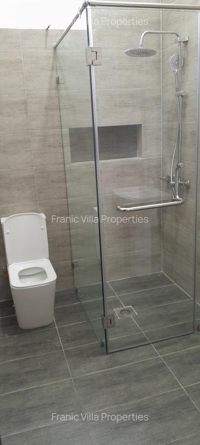 3 Bed House with En Suite at Nyari - 7