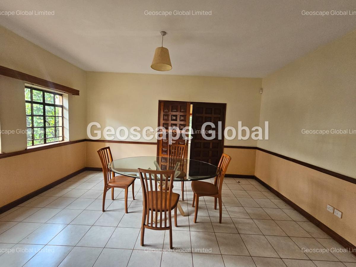 5 Bed House with En Suite in Runda - 8