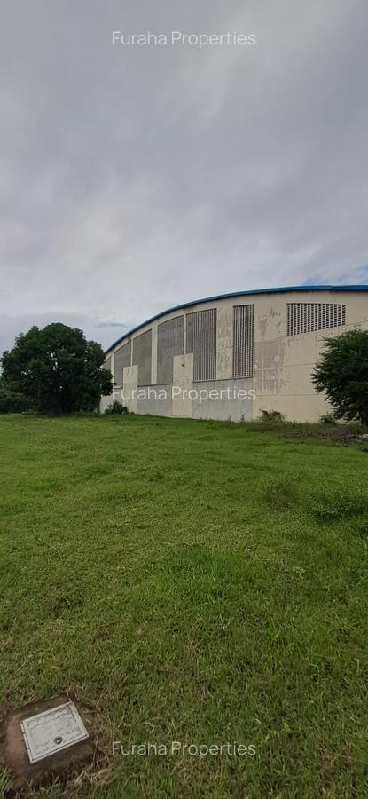 Warehouse in Kikambala - 13