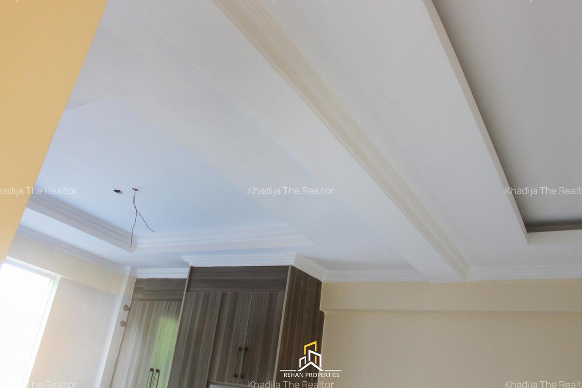 2 Bed Apartment with En Suite in Nyali Area - 11
