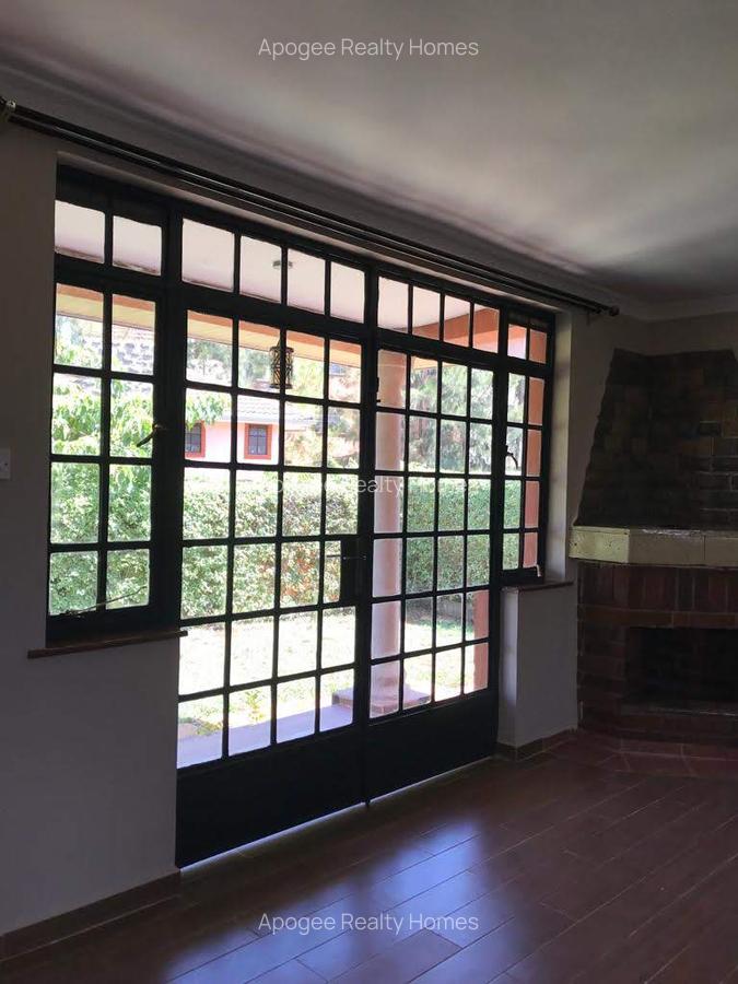 4 Bed House with En Suite at Fourways Junction Estate - 9