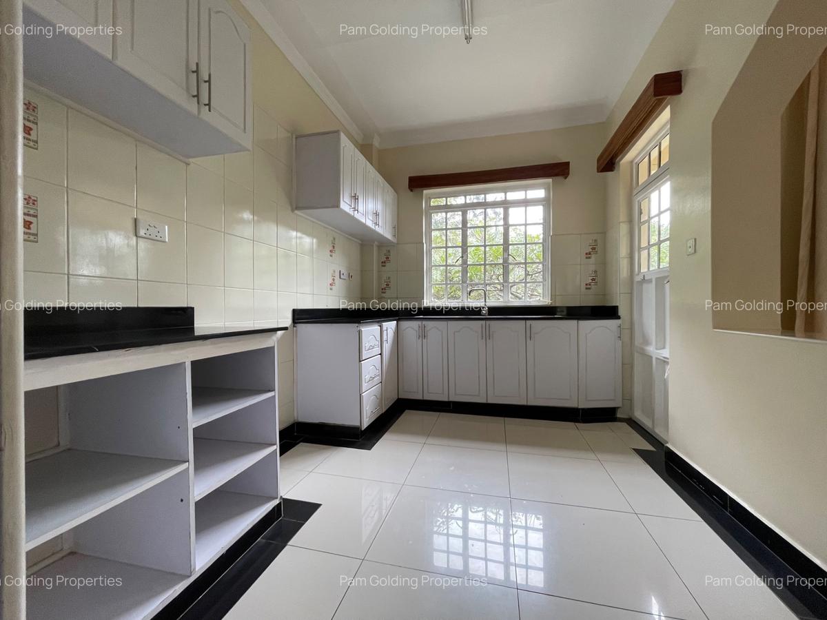 2 Bed Apartment with En Suite in Karen - 6