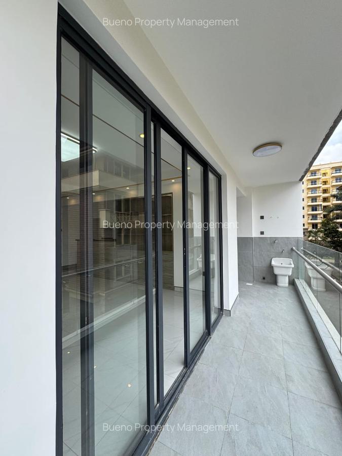2 Bed Apartment with En Suite at Ki - 12