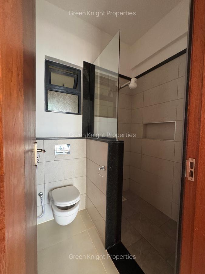 Serviced 2 Bed Apartment with En Suite in Westlands Area - 13