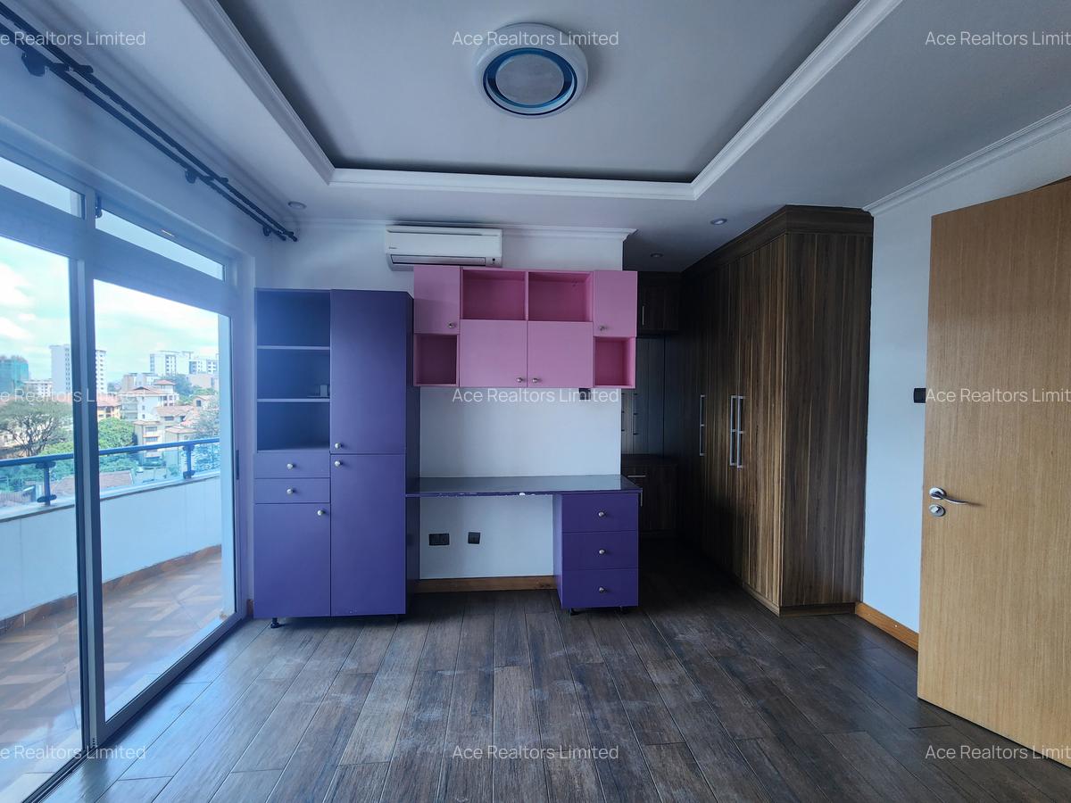 4 Bed Apartment with En Suite at Siaya Road - 12