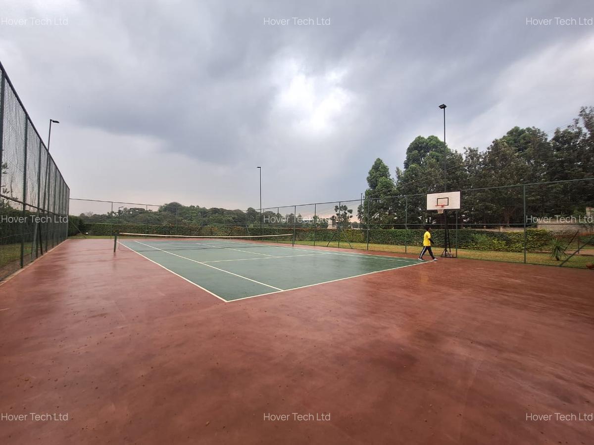 5 Bed Townhouse with En Suite in Runda - 2