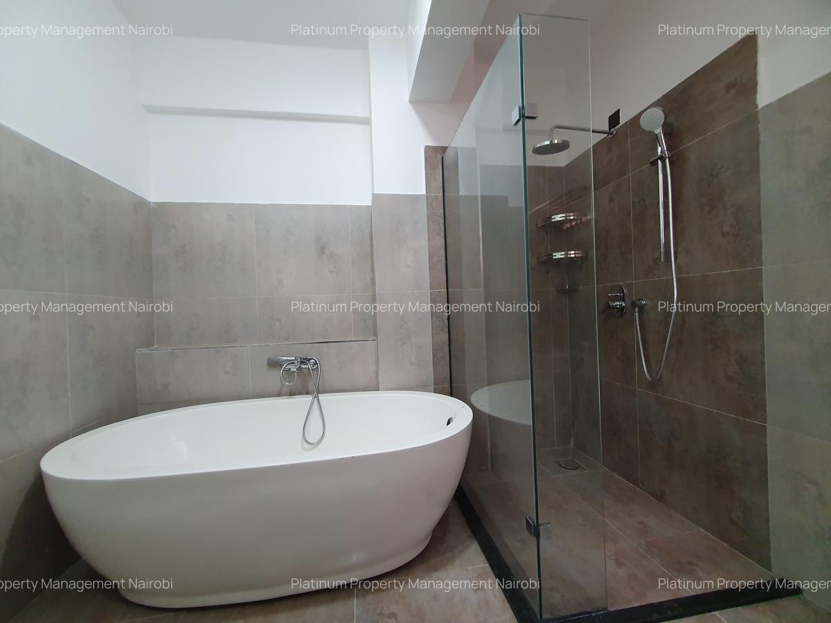 4 Bed Apartment with En Suite in General Mathenge - 12