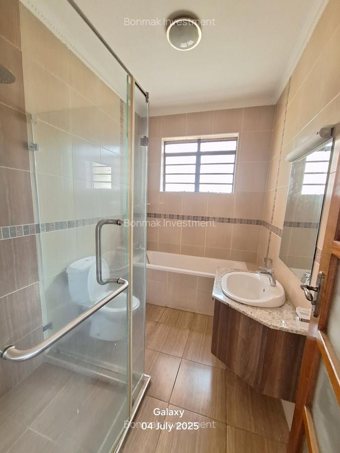 5 Bed Townhouse with En Suite at Convent Drive - 11