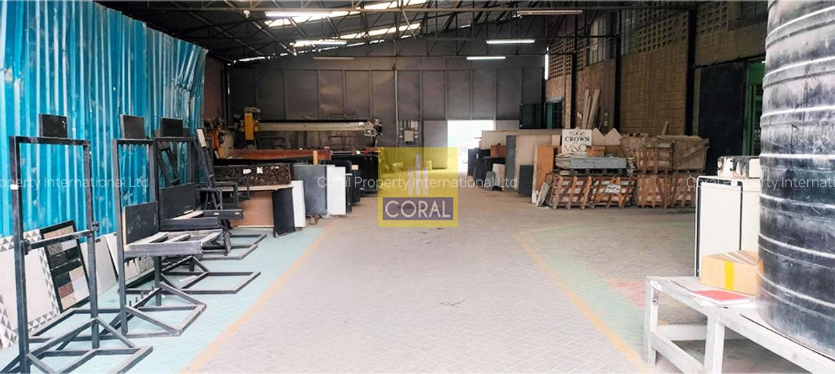 Warehouse in Industrial Area - 14