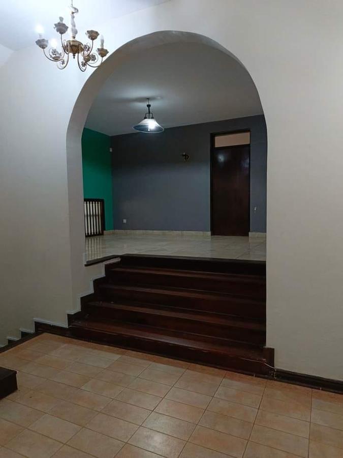 7 Bed House with En Suite in Kitisuru - 20