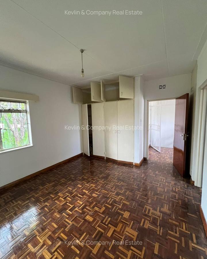 4 Bed Townhouse with En Suite in Lavington - 4