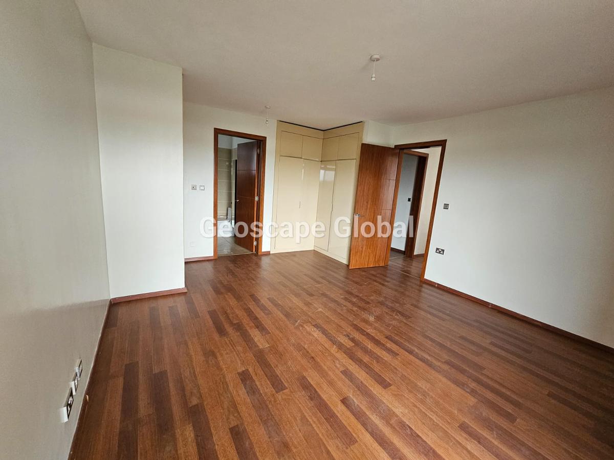 3 Bed Apartment with En Suite in Muthaiga - 4