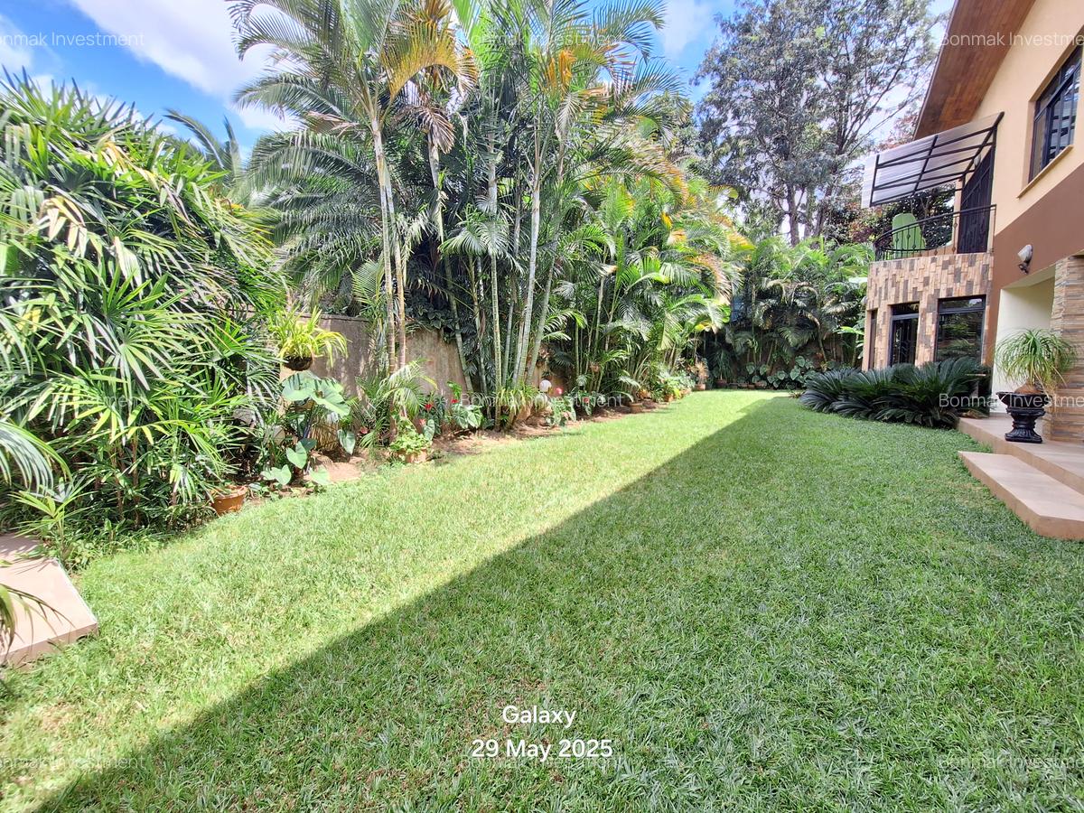 5 Bed Townhouse with En Suite at Kyuna Road - 3