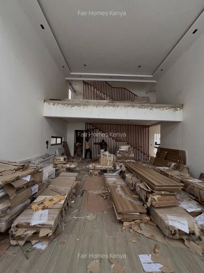 5 Bed Townhouse with En Suite at Lavington Green - 8