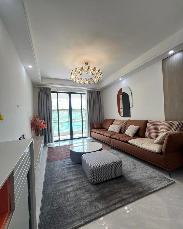 Serviced 2 Bed Apartment with En Suite at Padmore Road - 2