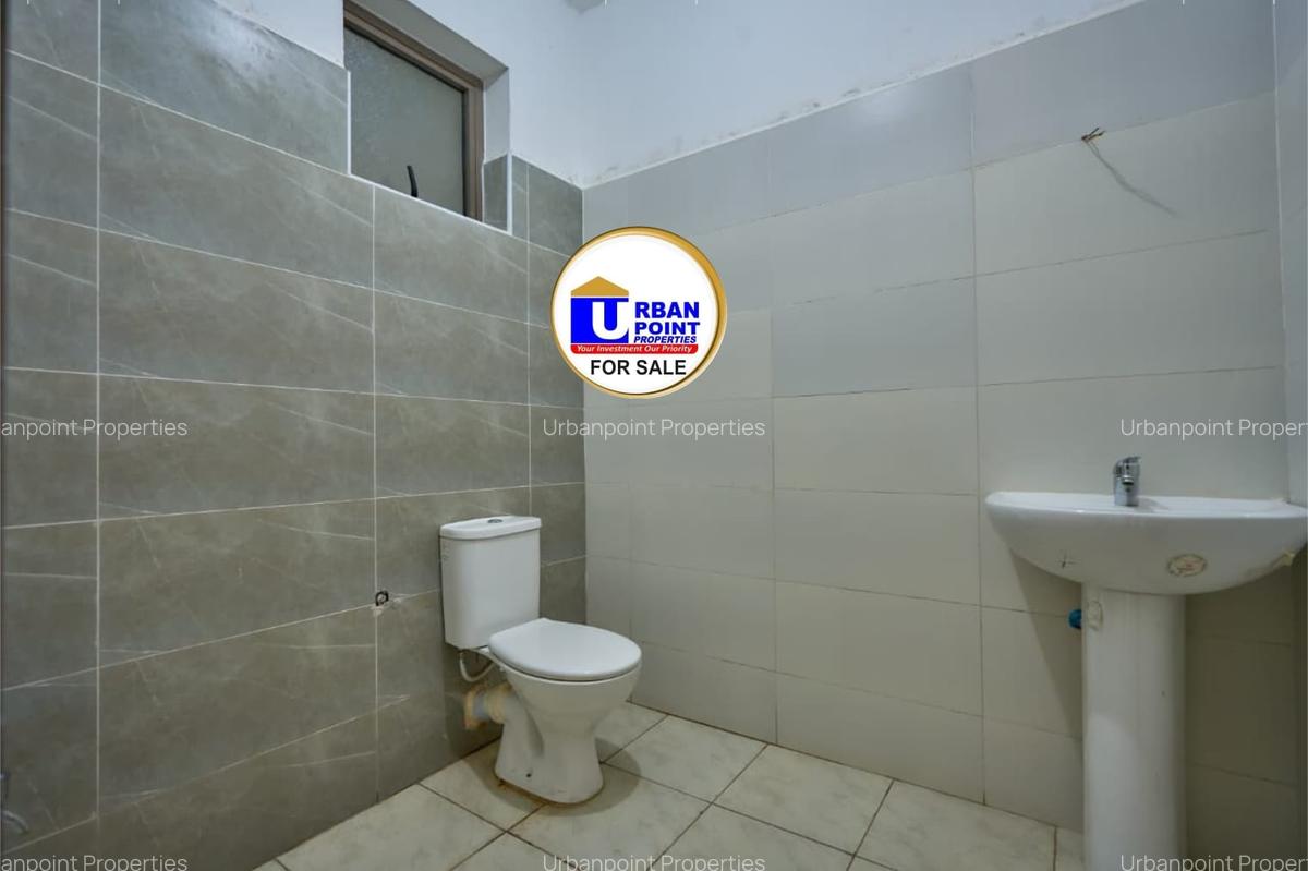 1 Bed Apartment with En Suite in Bamburi - 11