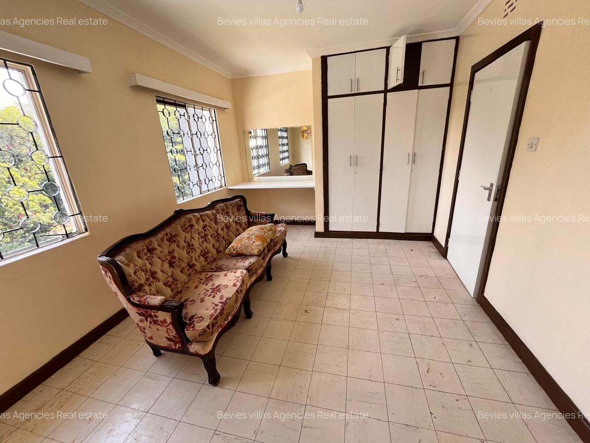 5 Bed House with En Suite at Loresho - 8